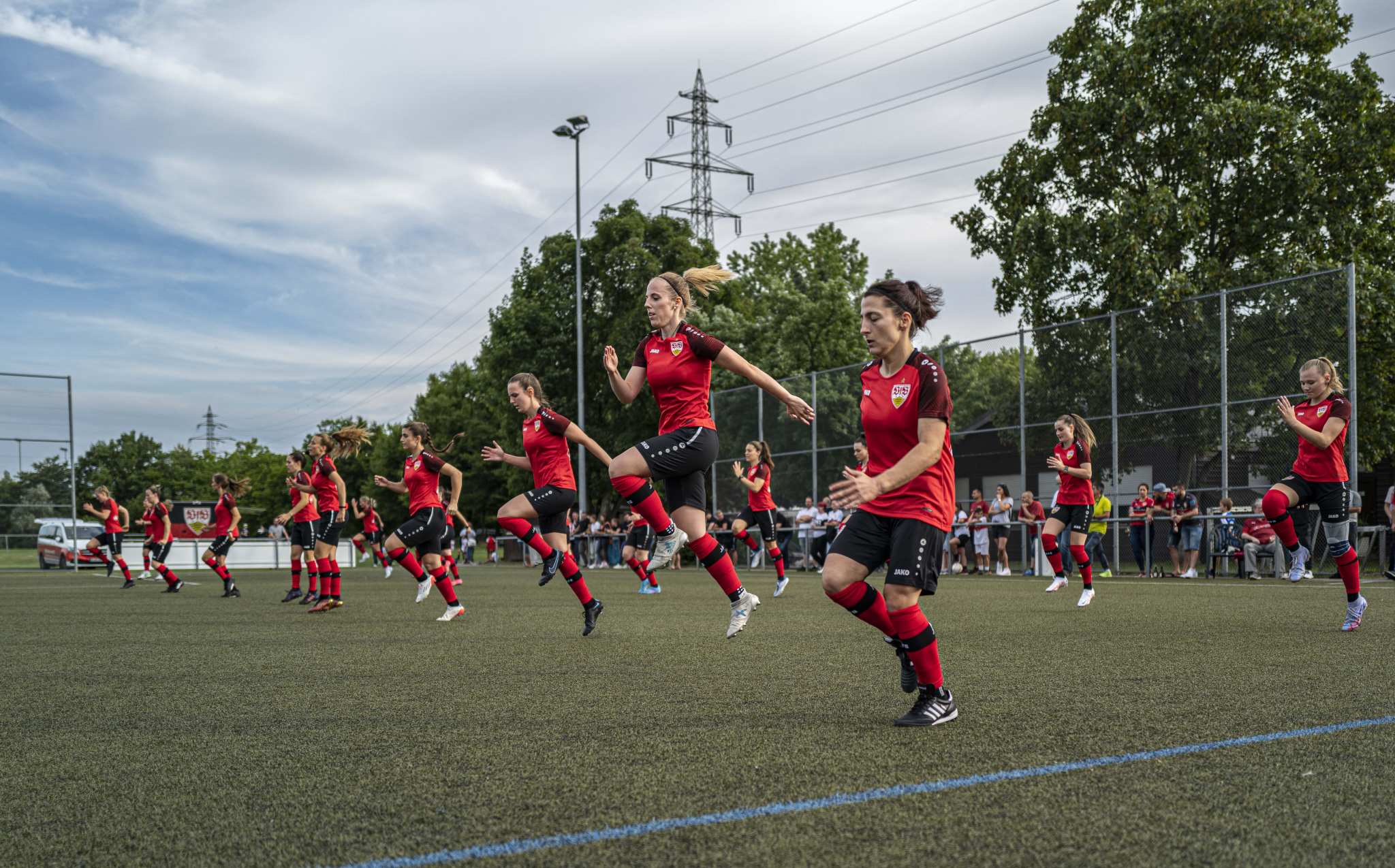 Starke Frauen verdienen starke Partner - Aqua Römer Quelle